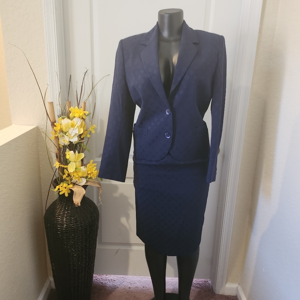 Celine Paris women suit Size 38